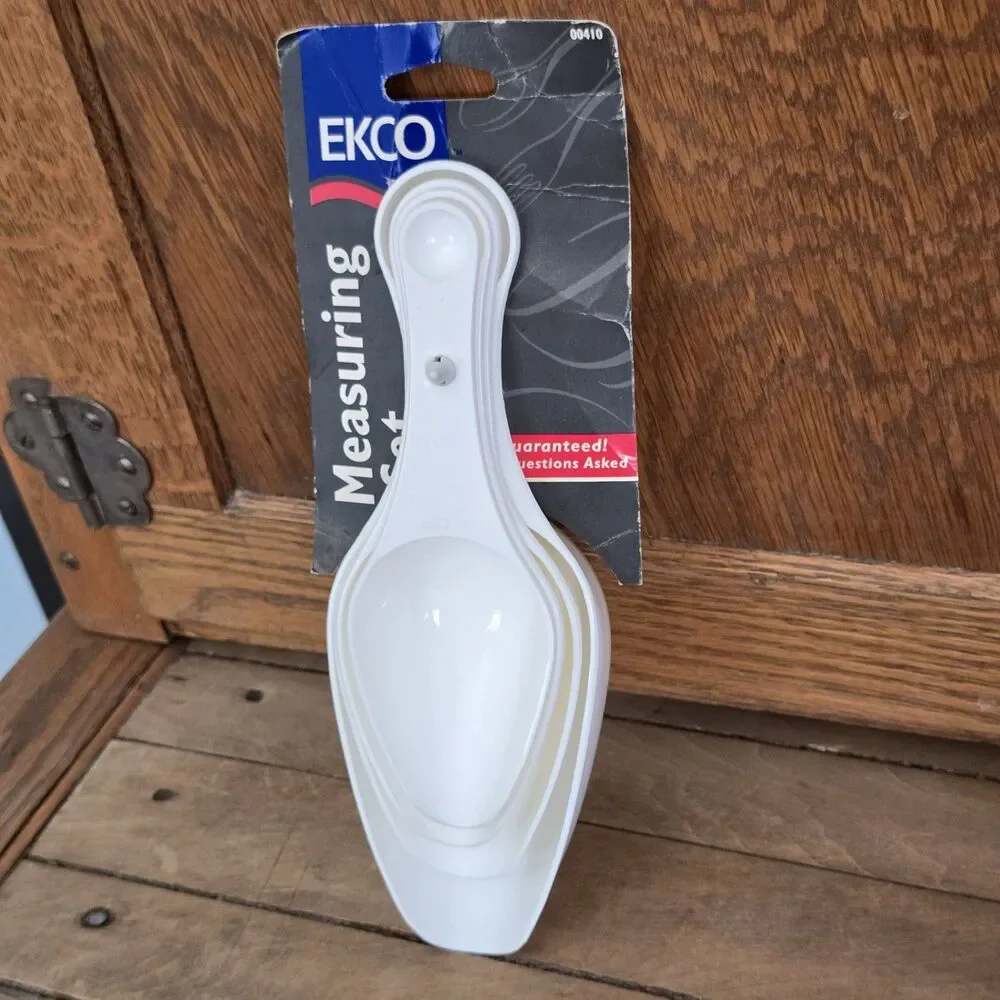 Vintage EKCO Measuring Cups Scoops with Spoons Combo White Plastic 1997 USA